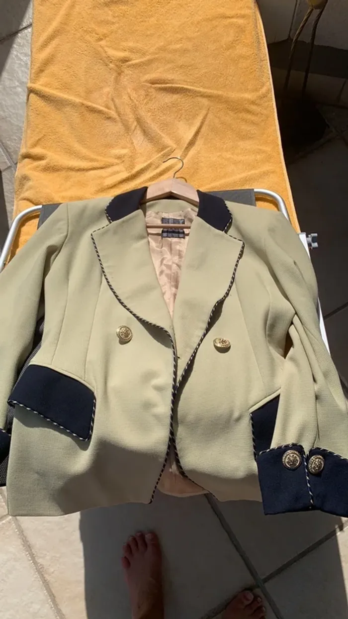 Bestini Paris ( Veste femme) - photo numéro 3