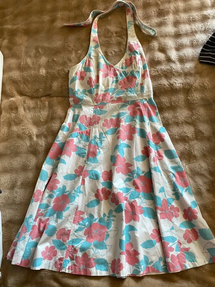 Jolie robe dos nu style vintage 50’s - photo numéro 2