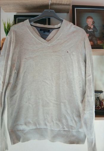 Pull tommy hilfiger 14ans