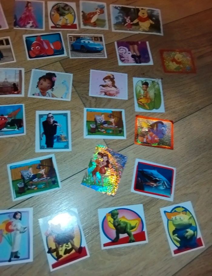 72 cartes autocollant panini le monde magique Disney carrefour - photo numéro 4