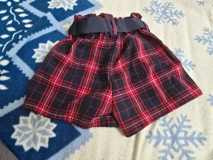 short de la marque ovs en taille 6 ans - 116 cm avec noeud - photo numéro 3