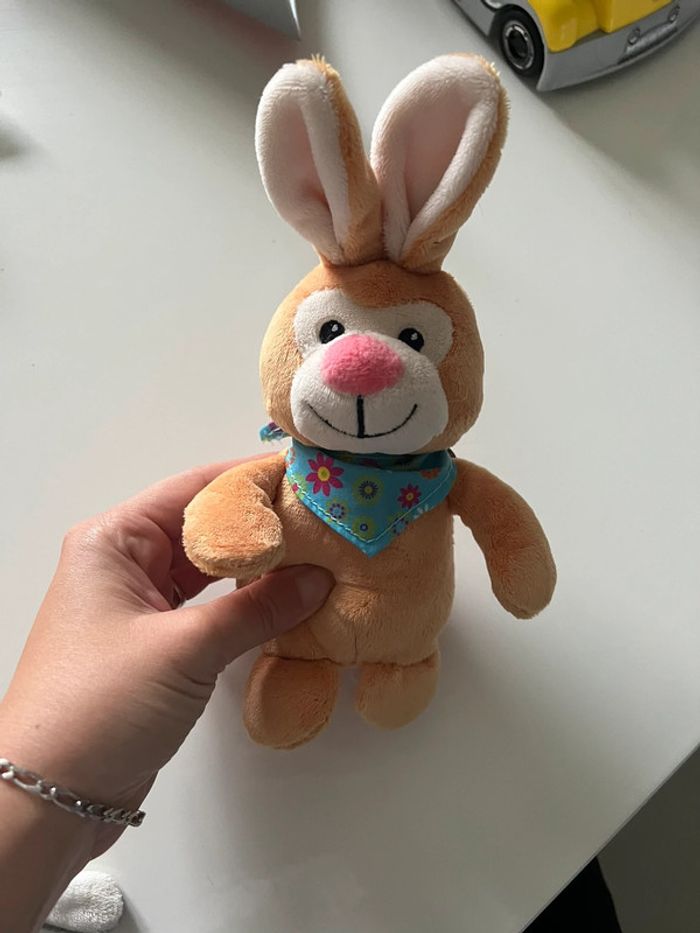 Peluche lapin