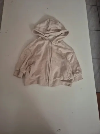 Gilet à capuche 6 mois