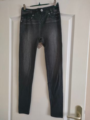 Legging femme effet jeans taille 36 en bon état