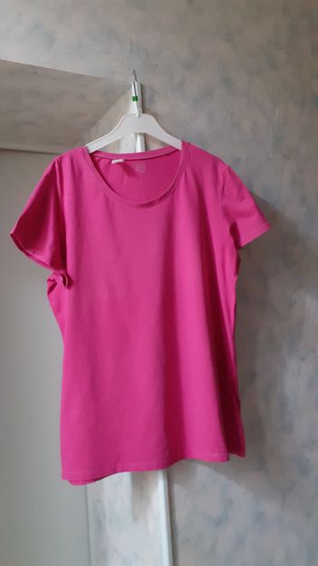 Tee-shirt femme taille 44-46