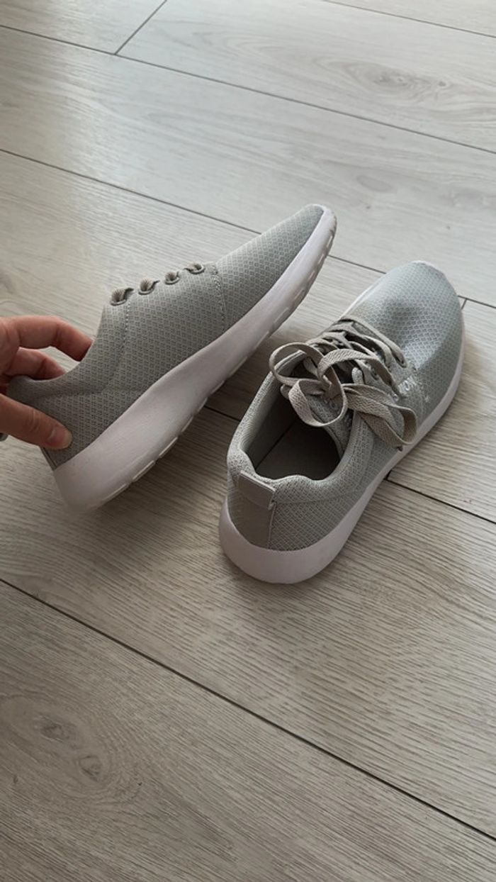 Baskets grise taille 39 - photo numéro 4
