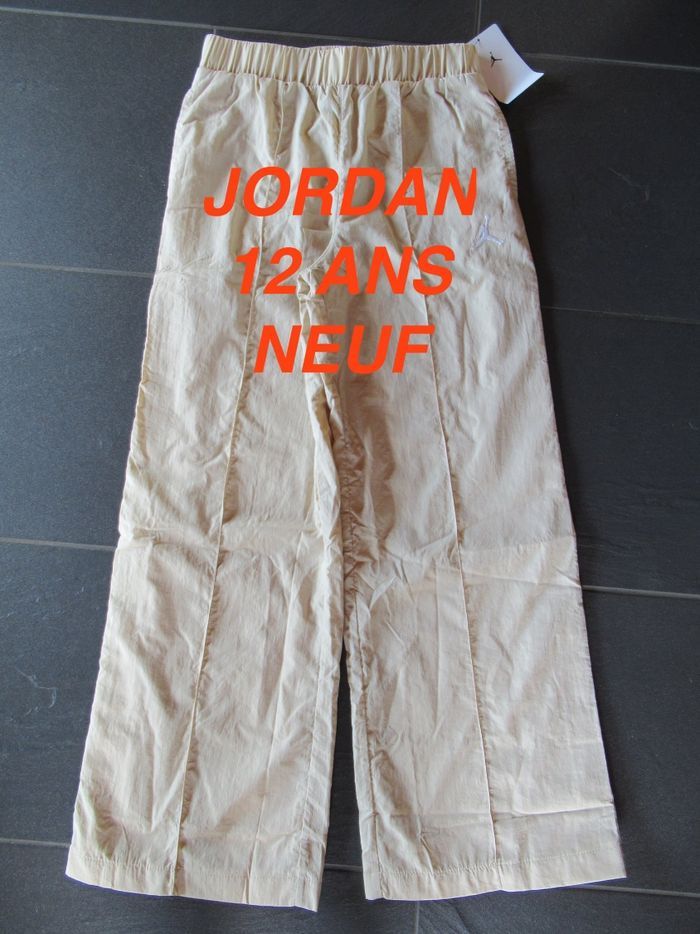 Pantalon Jordan jumpman taping fille 12 ans neuf