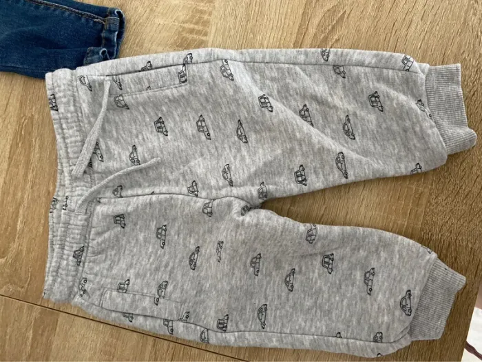 Lot de 4 pantalons bébé 9 mois - photo numéro 4