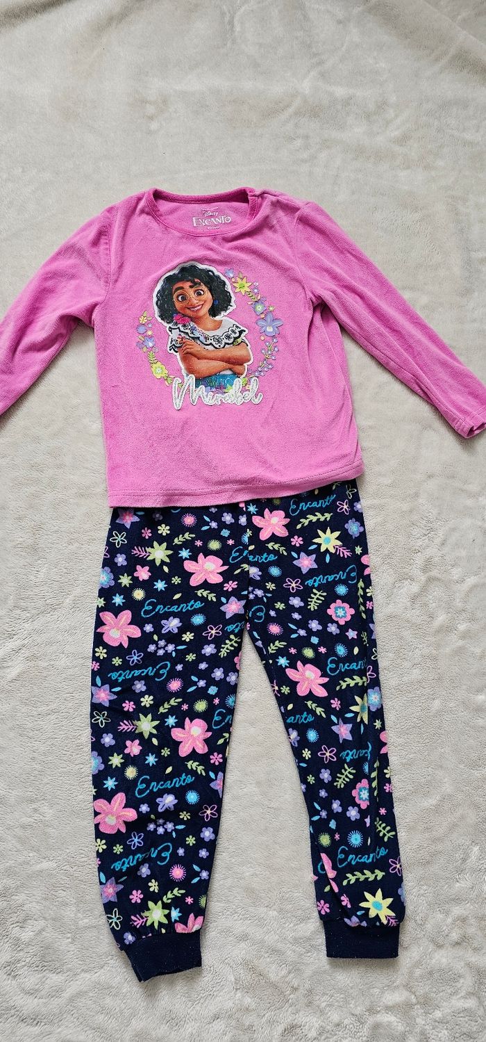 Pyjama deux pièces enfant de la marque Disney Taille 4-5 ans - photo numéro 4
