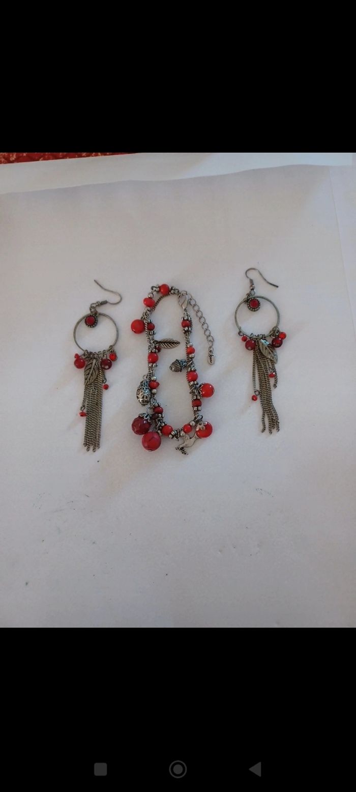 Ensemble bracelet et boucles d'oreilles