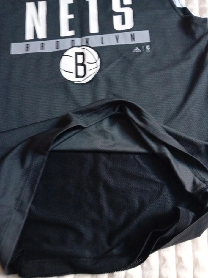 Tshirt 2en1 NBA Adidas 🩶🖤 - photo numéro 3