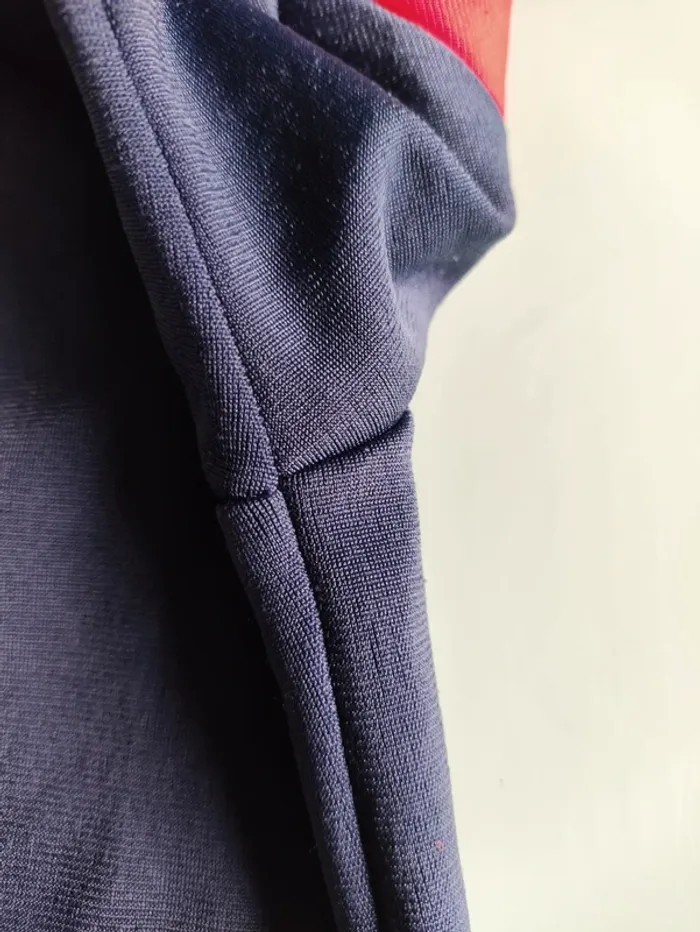 🧥🔴 Veste zippée de sport PUMA – 11/12 ans – Bon état - photo numéro 14