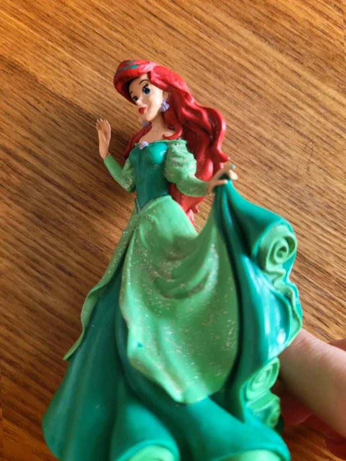 Figurine Ariel princesse Disney robe verte pailletée – Petite Sirène – Collection enfant - photo numéro 3