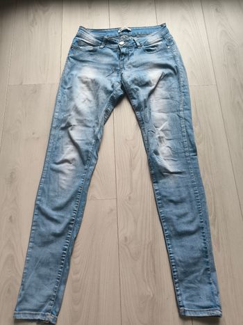 Pantalon jean t38 délavé 
