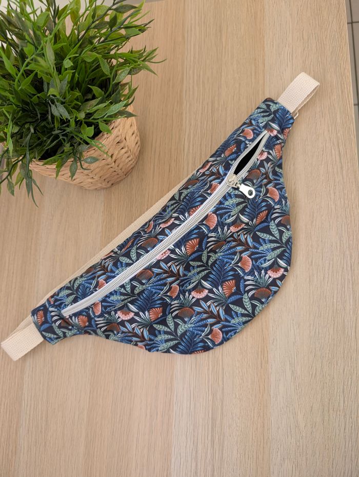 Sac banane femme bleu à motifs