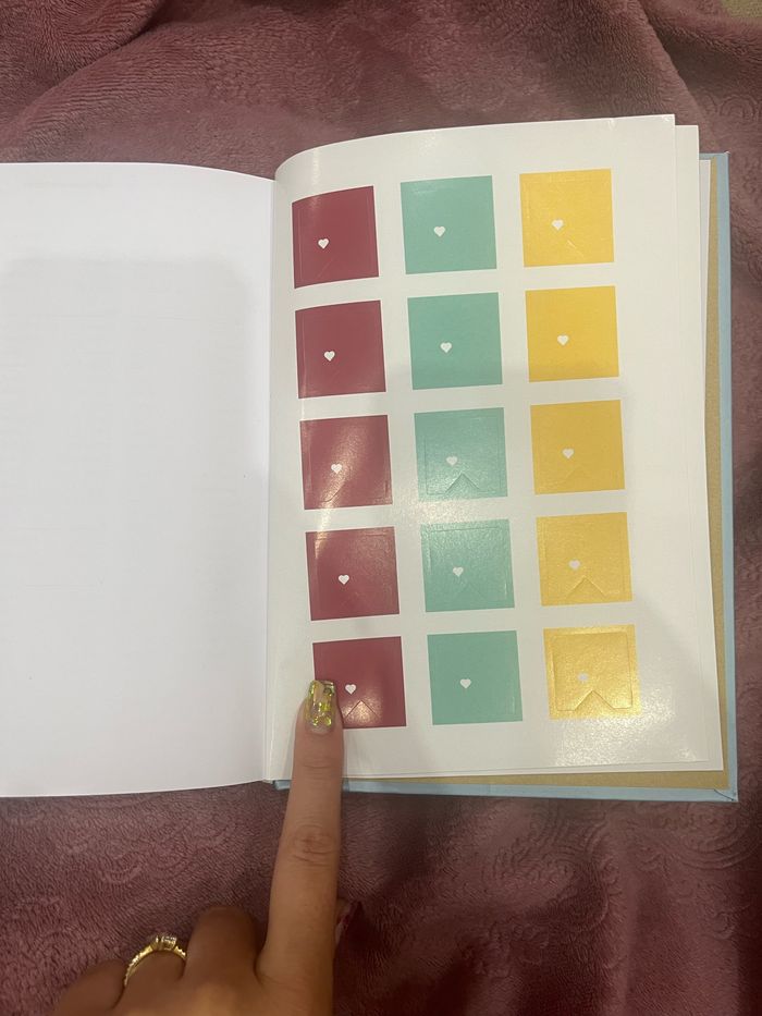 Livre officiel des prénoms 2025 - photo numéro 4