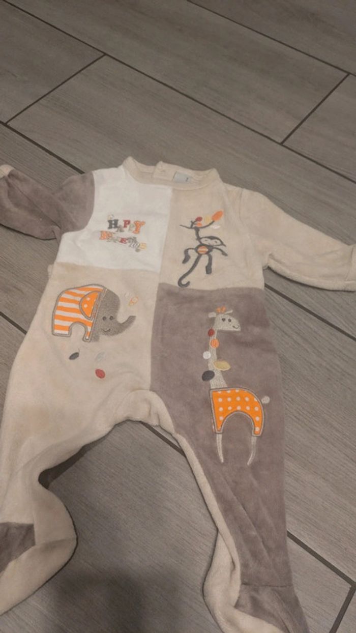 Lot pyjama 3 mois - photo numéro 7