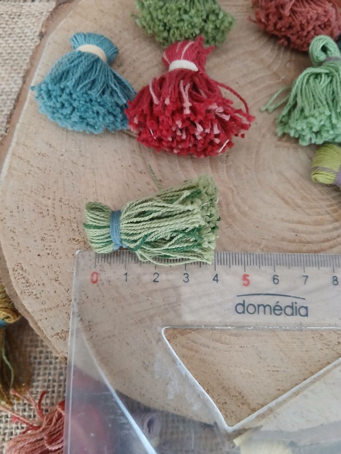 Lot de 20 gros pompons glands multicolore lot 1 - photo numéro 5