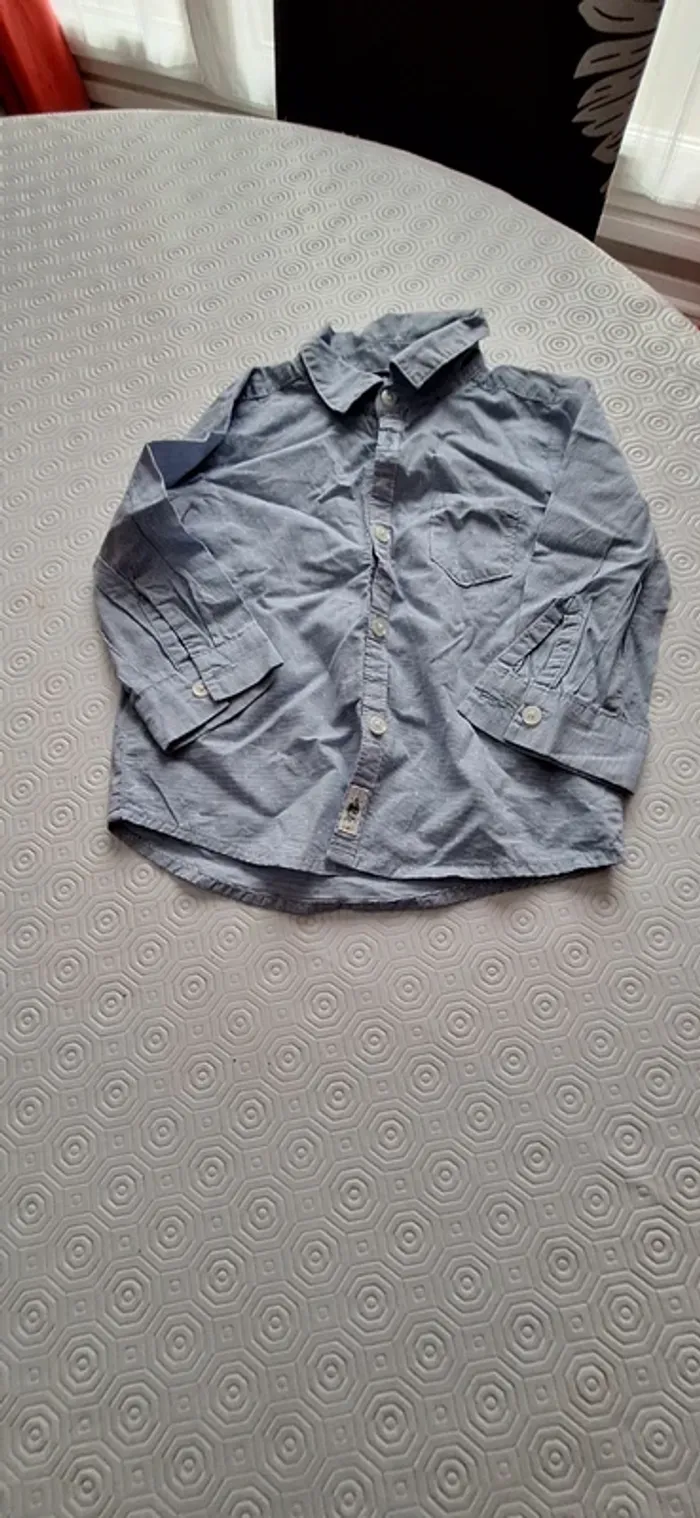 Lot vêtements 24 MOIS - photo numéro 4