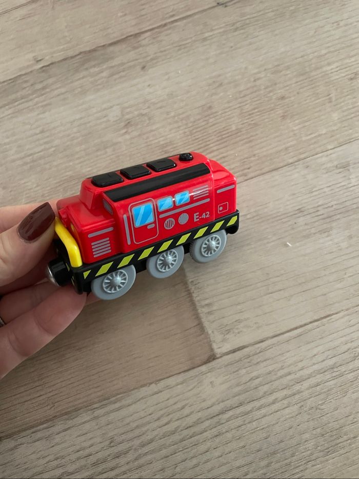 Jeux train en bois - photo numéro 4