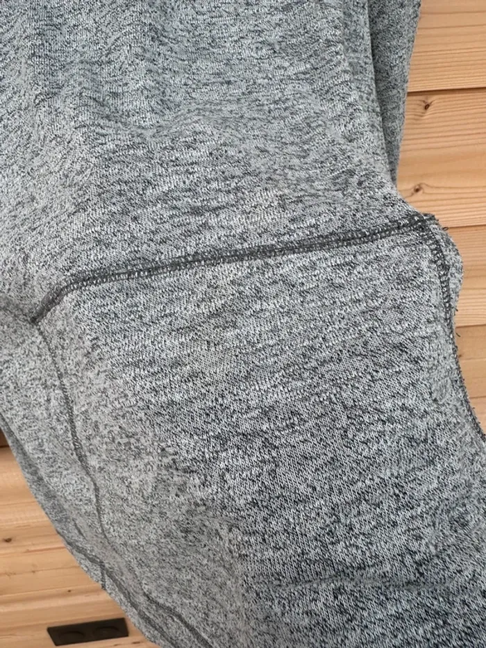 Sweat à capuche A&F - photo numéro 2