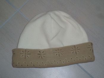 Bonnet polaire neuf - Taille 10/12 ans