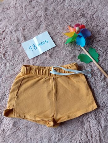 Short 18 mois
