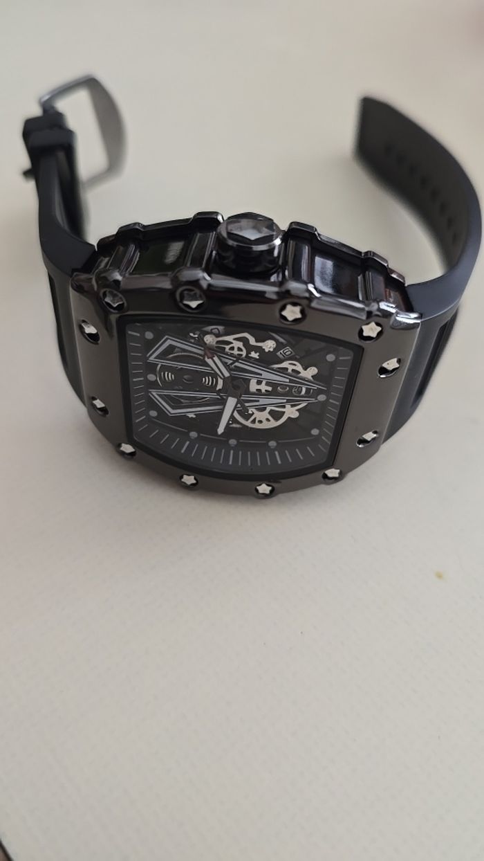 Montre magnifique haute de gamme - photo numéro 3