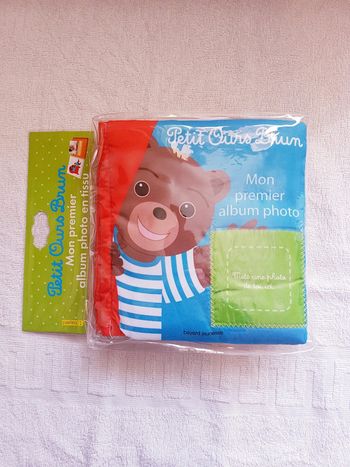 Livre tissu photo petit ours brun bayard