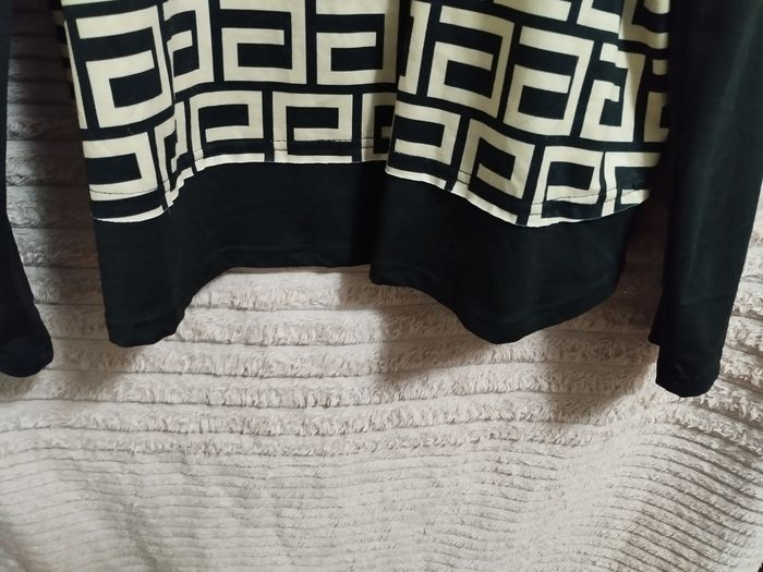 Haut géométrique - photo numéro 3