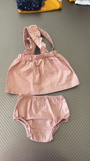 Jupe salopette avec culotte 9 mois