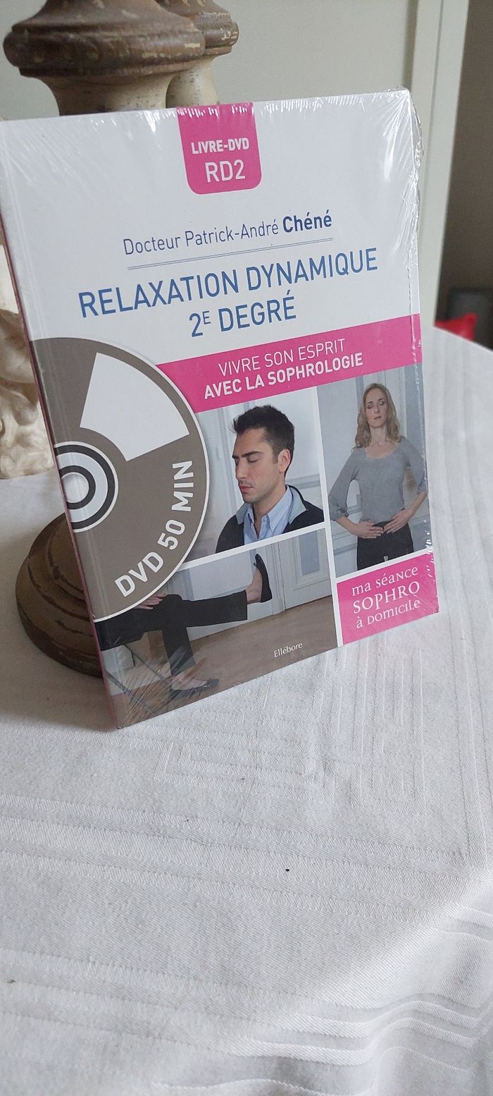 Relaxation dynamique 2e degré
⁃ Vivre son esprit avec la
sophrologie ⁃ Livre + DVD - photo numéro 4