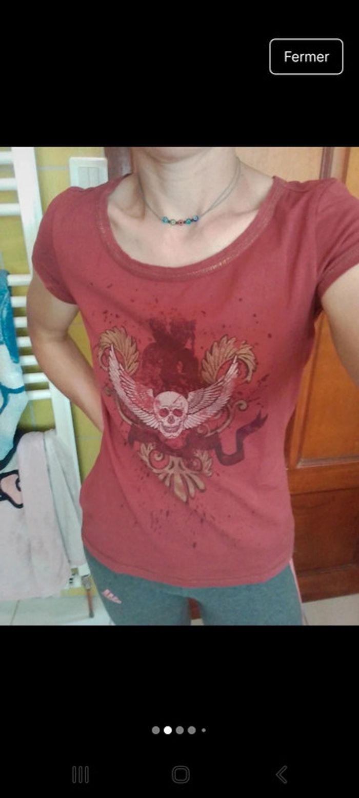 T-shirt femme bordeaux tête de mort - photo numéro 2