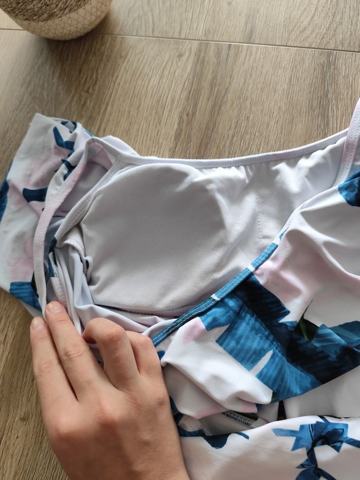 Maillot de bain fleuri - photo numéro 3