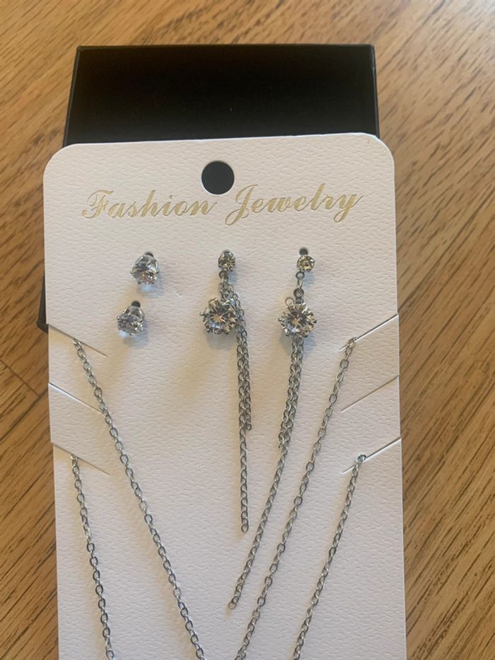 Parure de bijoux 🤩 - photo numéro 3