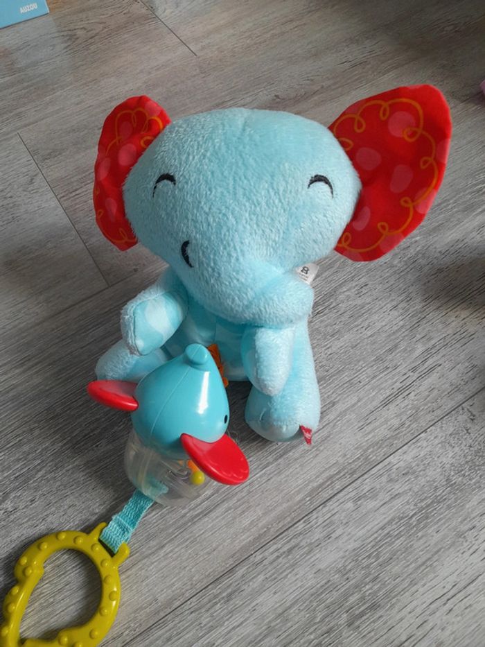 Jouet fisher price éléphant qui vibre - photo numéro 2