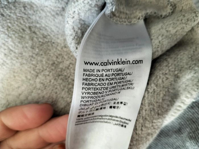 Pull Calvin Klein taille s - photo numéro 6