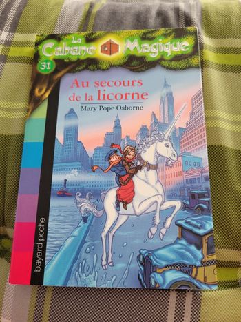 livre la cabane magique au secours de la licorne 7+ (3e)