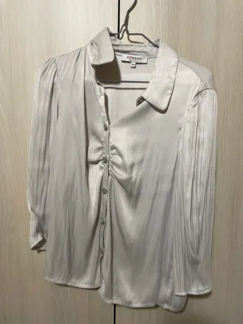 chemise fine et légère