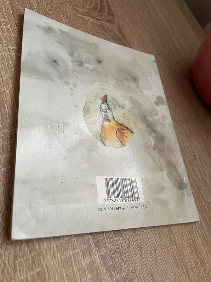 Livre jaune d’œuf - photo numéro 3