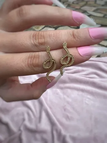 Boucles d’oreilles fantaisie 🐍