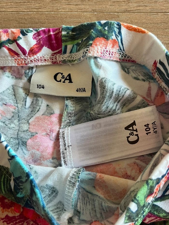 Je vend un legging court fille taille 4 ans neuf sans étiquette - photo numéro 3