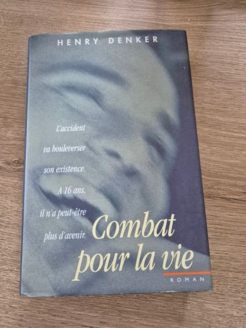 Livre titre Combat pour la vie 