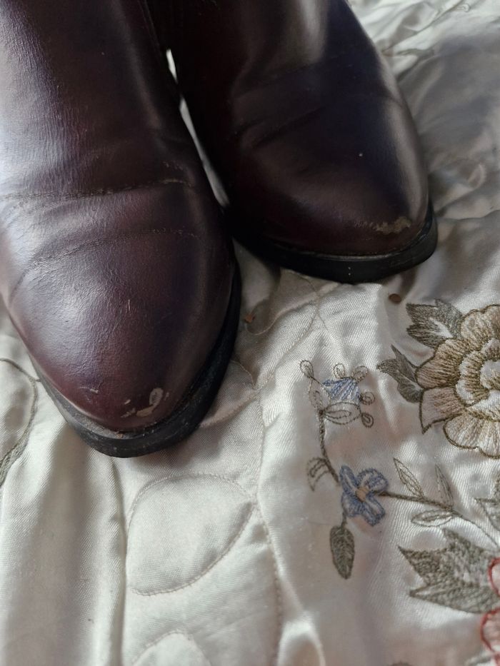Superbes bottines Cuir bordeaux a talons - photo numéro 8