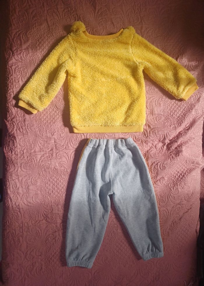 Ensemble winnie l'ourson jaune 18/24 mois 86/92 cm - photo numéro 2