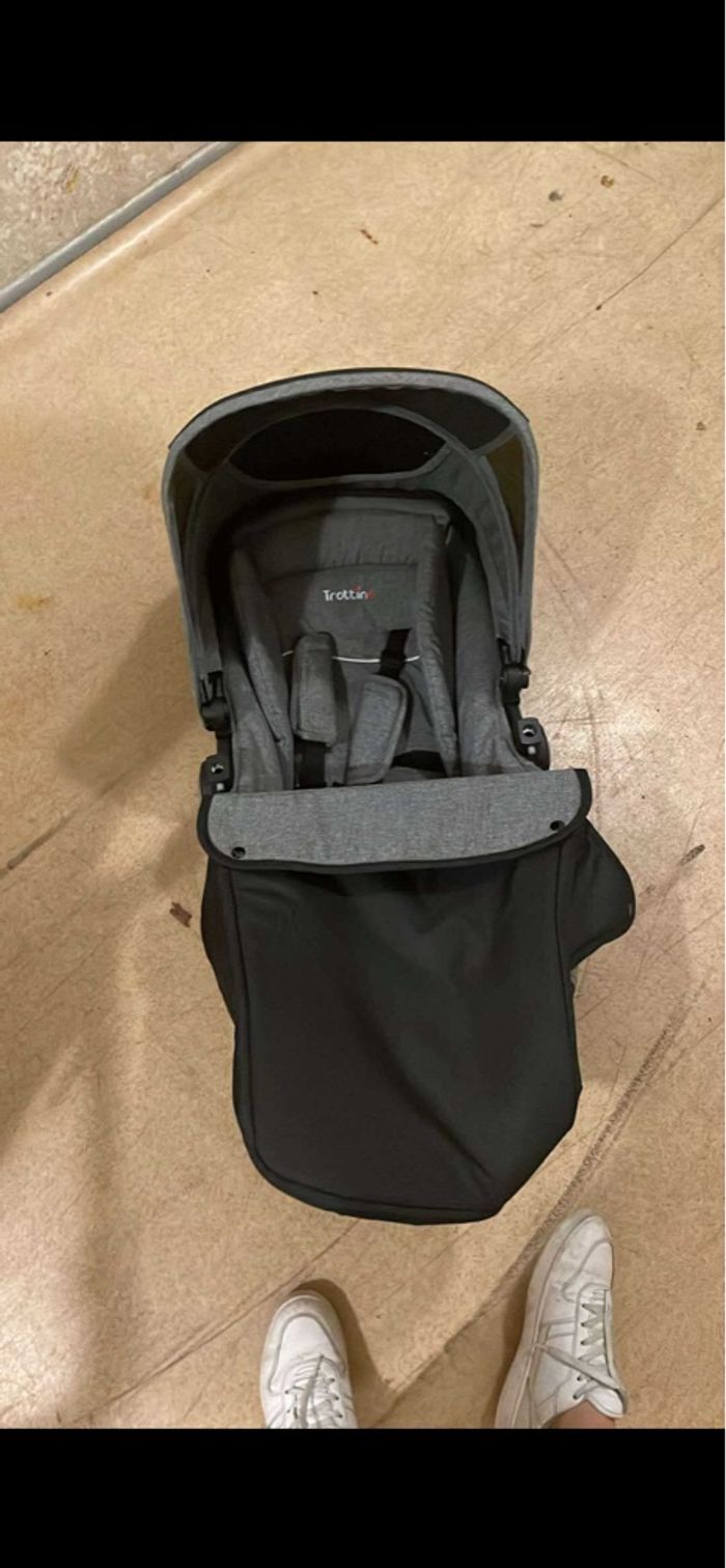 Poussette trottine - photo numéro 2