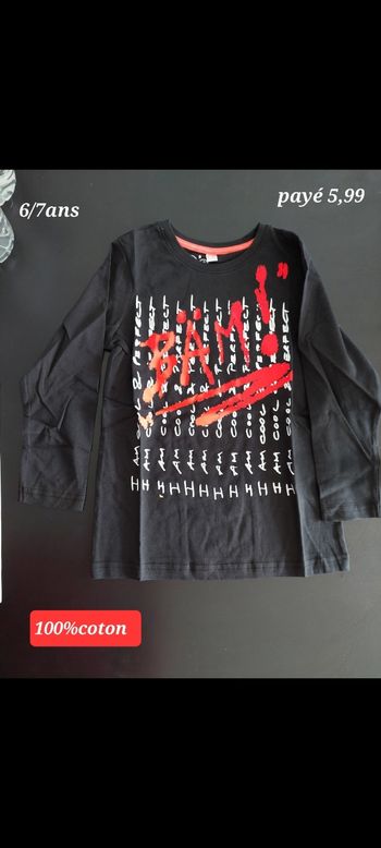 T-shirt noir blanc et rouge garçon 6/7ans