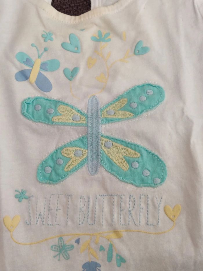 T-shirt et pantalon - photo numéro 4