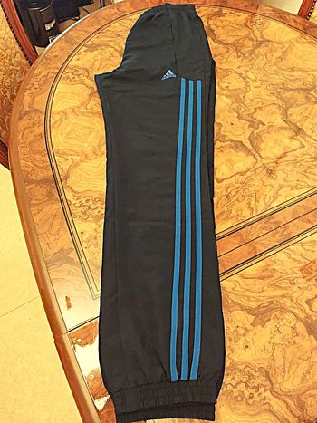 Jogging Neuf Adidas Taille M enfant 11 / 12 ans