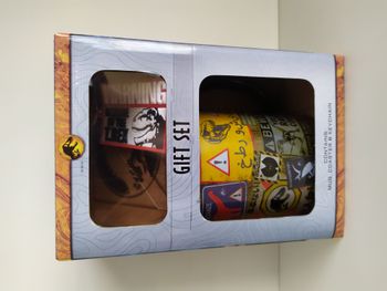 Gift set cadeau mug/tasse + porte clés + dessous de verre Jurassic Park Neuf